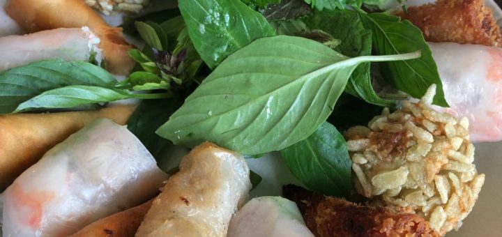 Quan bui HCM - Summer and Spring rolls